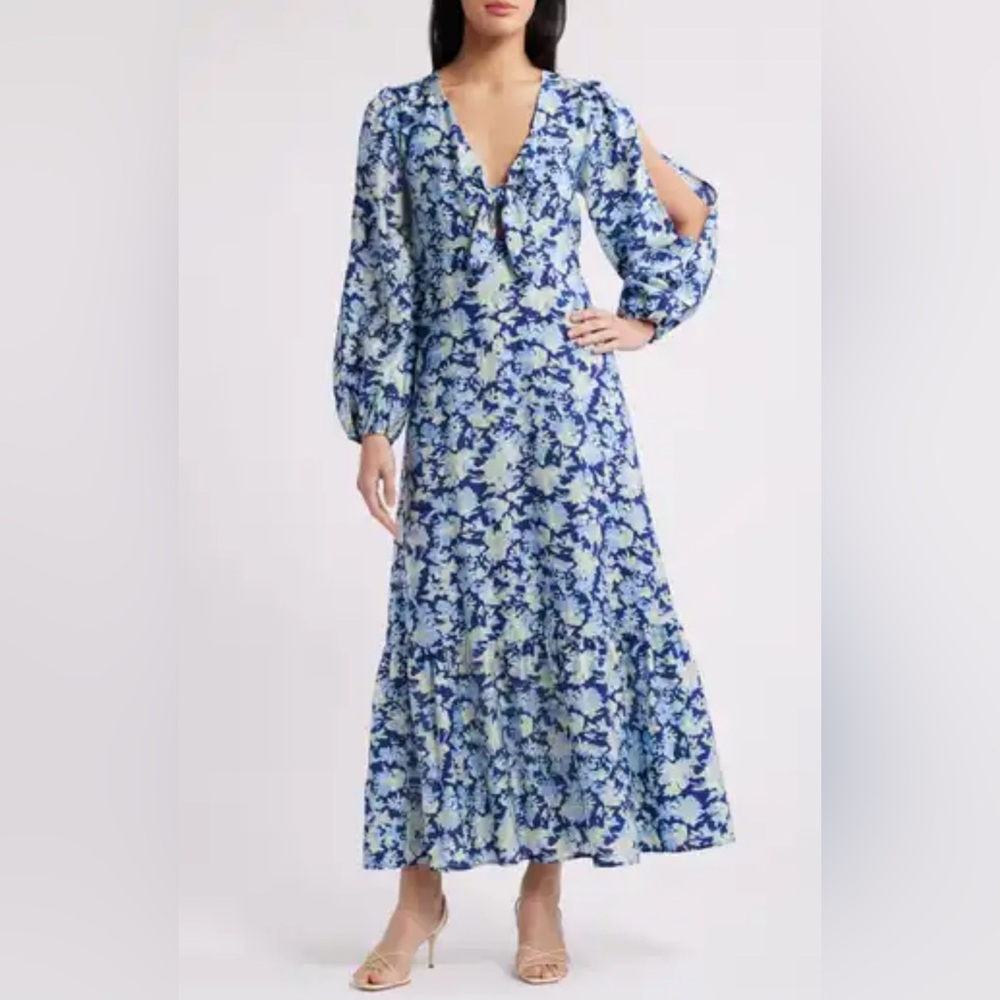 Chelsea28 Blue and White Could Shoulder Floral Long Sleeve Dress